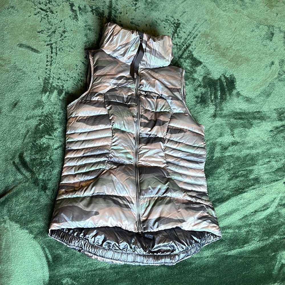 Women's Lululemon vest